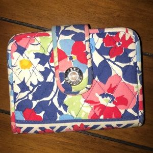 vera bradley wallet